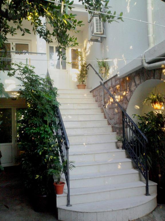 Oaza Guest House Sveti Stefan Ngoại thất bức ảnh